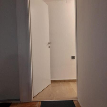 Apartman Sa Lodom 2+2 Lägenhet Pirovac Exteriör bild
